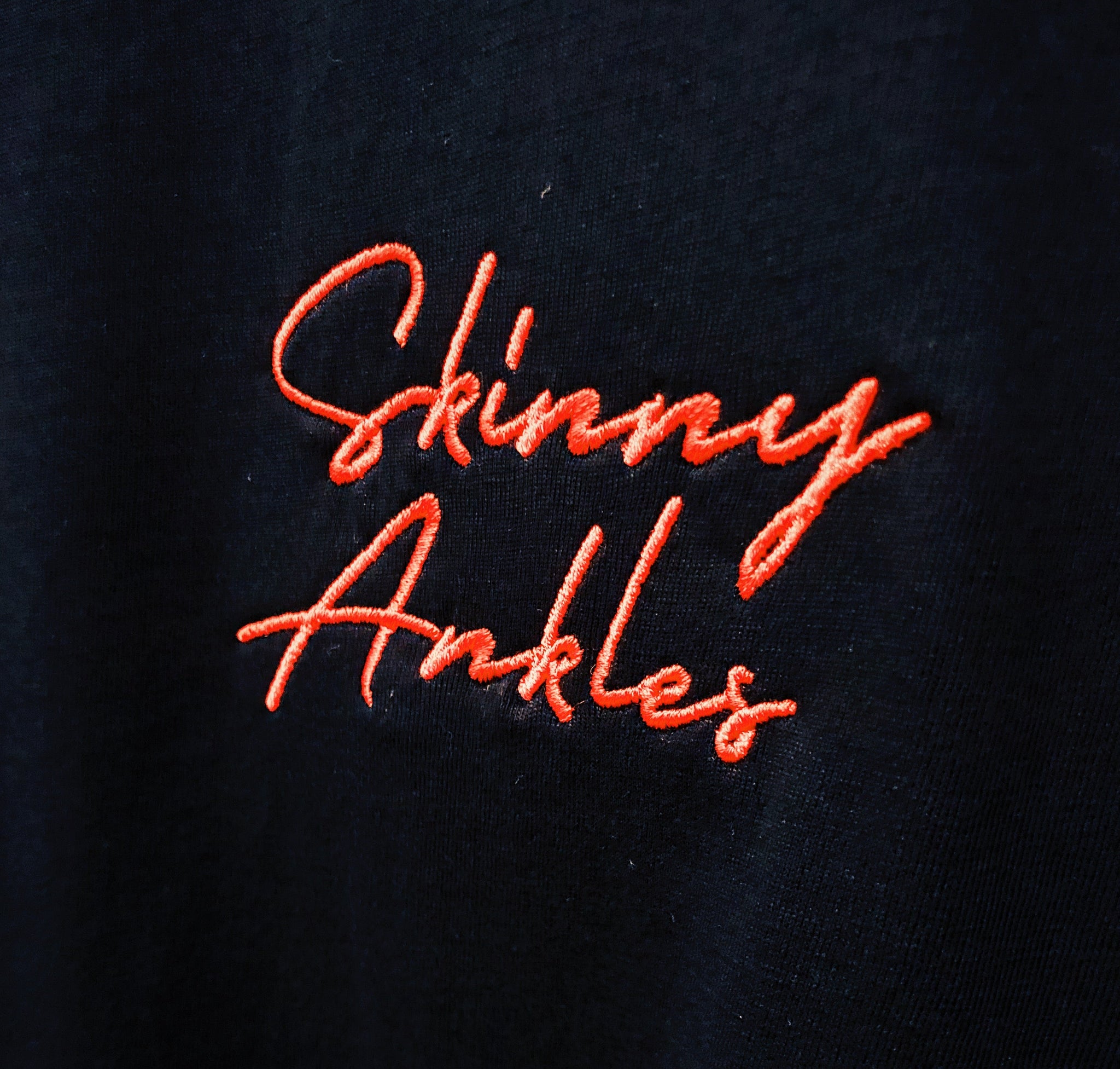 Skinny ankles tee